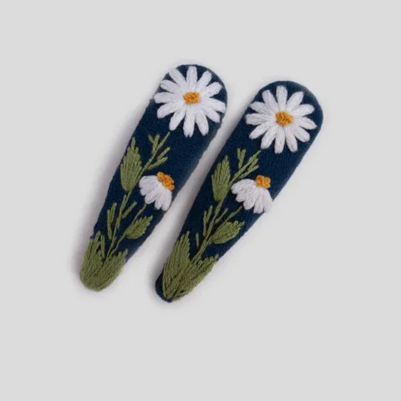 Fancy Clips 3" - Picture 2 of 16